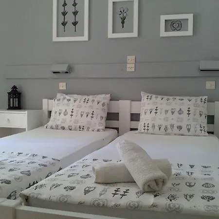 Hotel Icarus *