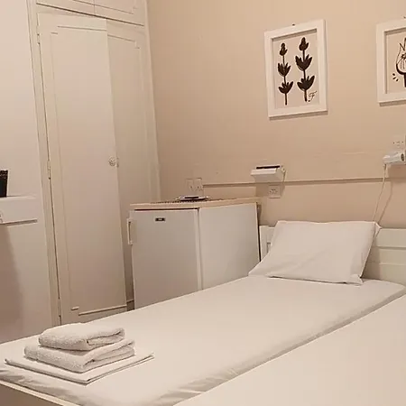 Icarus * Parikia (Paros)