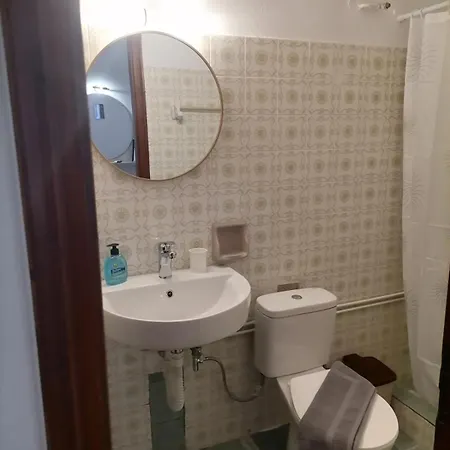 Icarus Otel *