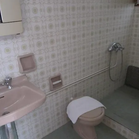 Otel Icarus *